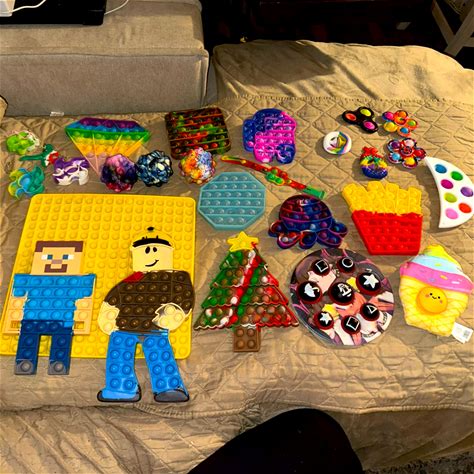 Roblox Toys | Roblox Lot 26 Pop-It Fidget Spinners Rare Squid Games Amung Us Stocking Stuffer | Color: Blue/Red | Size: Osbb