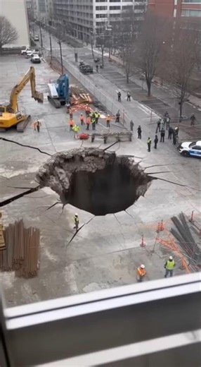 ⚠️ Massive Ground Collapse Caught on Camera – You Won’t Believe What Happens Next!”