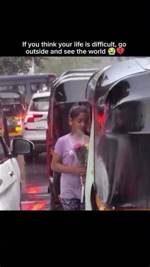 If you think your life is difficult, go outside and see the world 😭💔