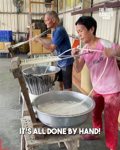Most unique hanging noodle guitar factory | The Food Ranger