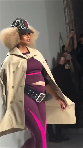 Ciara Just Took Over the Paris Runway ✨