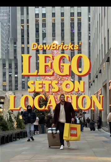 Building a 3171-piece LEGO Christmas Tree in NYC? @DewBricks really did that 🎄 #LEGO #NYC #ChristmasTree #RockefellerCenter #LEGOTikTok