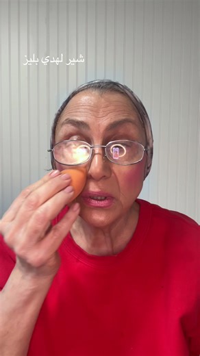 Holiday Makeup Tips with Huda Beauty