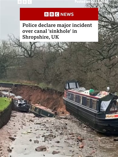Boats have been marooned in a gaping cavity and some are teetering on the edge of a steep drop. #Sinkhole #Canal #Shropshire #Whitchurch #Boats #BBCNews