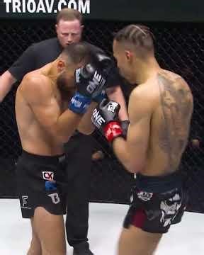 Striking SPECTACLE 🤩 Relive the ruthless war between Regian Eersel and Arian Sadikovic back in 2022!