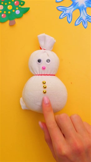 ⛄ How to Make a SOCK SNOWMAN — So EASY and CUTE! #shorts #kids