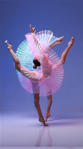 🇺🇦 Model poses for photoshoot📸 Rhythmic gymnastics. Models Polina and Valeriia