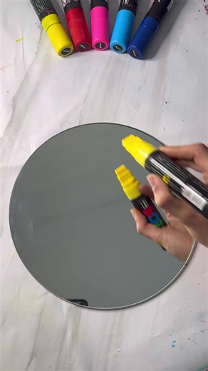Satisfying Mirror Painting with Paint Markers