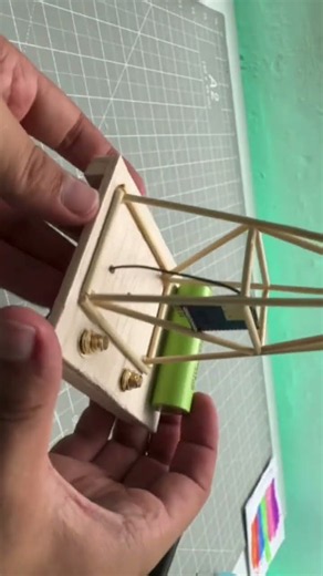 👇 ¡Experimentamos con antenas y tecnología Reyax! #Reyax #Electronica #ComoLoHiceInventor