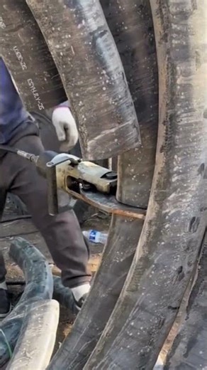 Cutter Effortlessly Slice Through Heavy Copper Wire