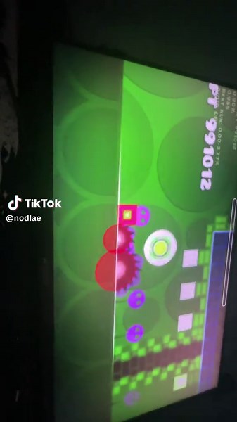 Mastering Electrodynamics in Geometry Dash