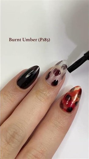 Have you tried a tortoise shell mani with regular polish? ✨🐢