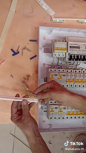 Step-by-Step Guide to Installing an Electrical Fuse Box