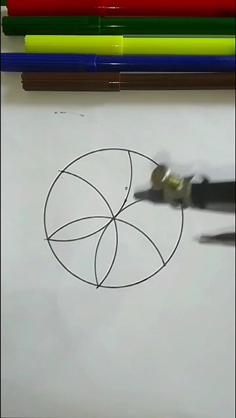 Learn Geometric Flower Drawing with a Compass | Art Tutorial