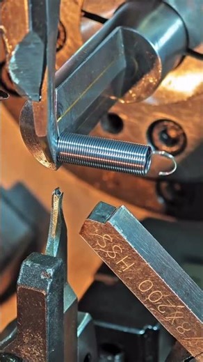 🎬 Slow Motion: #tensionspring #springmachine #BritishHook #extensionspring #automation #machine