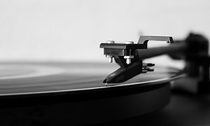 How To Remove Hum or Buzz on Your Turntable - Forever Analog