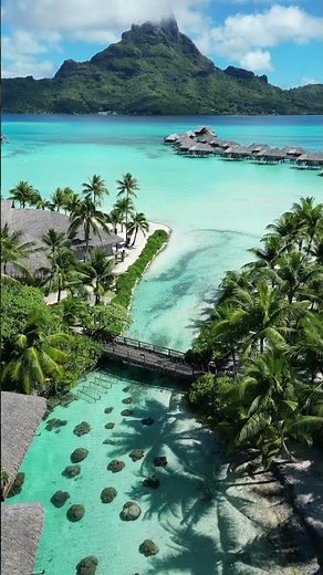 BORA BORA - Paradise found 🌴🪸🐠 | Mind-blowing scenery | 2023