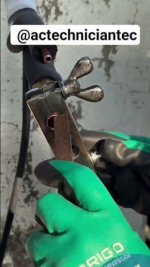 How I Fixed a Split AC Unit (and Saved $1000s)