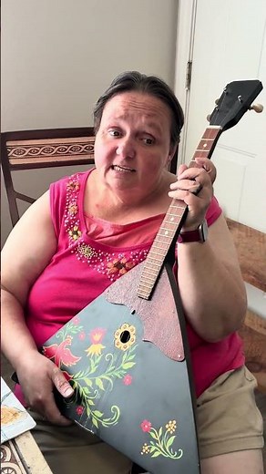 Hands-on, Jen learns about a BALALAIKA #blindness ￼