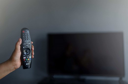 LG TV Keeps Blinking On And Off? (Possible Causes & Fixes)