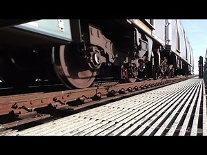 NYC Subway HD 60fps: Kawasaki R143 L Trains @ Sutter Avenue [Track Level Angle] 2/23/17