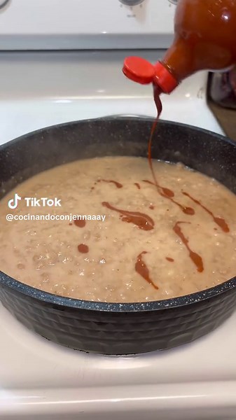 Cooking Peruvian Beans with Valentina Sauce | LunchEAZE