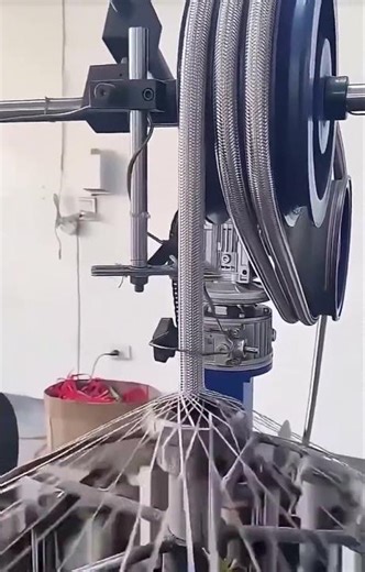 How Stainless Steel Braided Hoses Are Made 😮