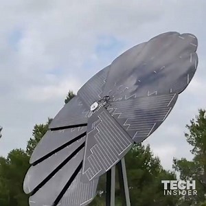 10K views · 326 reactions | Watch this groundbreaking new solar device open and move like a flower! The Smartflower is a solar panel that mimics the behavior of plants by rotating its photovoltaic ‘petals’ to follow the sun throughout the day, producing 40% more energy than traditional solar panels, and enough energy to power an average central European household. | UN Climate Change | Facebook
