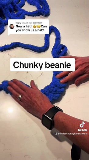 Chunky Hat Tutorial: Easy Finger Knitting Guide