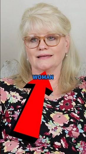 She Talks to Alexa… and Alexa Recognizes Her 😳🔊 #shorts