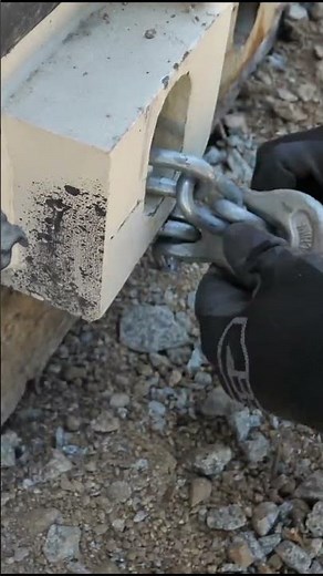 Easy and affordable ways to move a shipping container.MOV