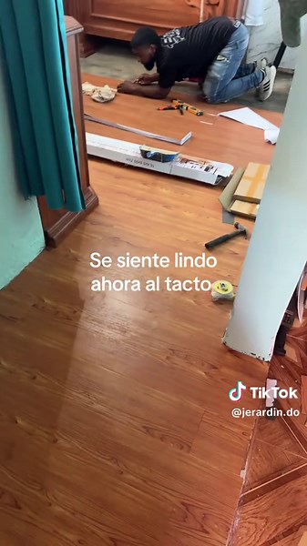 Remodelación de Habitación con Piso PVC Autoadhesivo