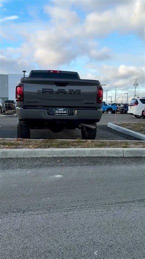 Ram 2500 Walkthrough 🚚💪 | Heavy-Duty Power & Features Tour | Armory Auto