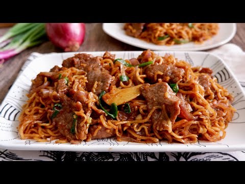 Better Than Takeaway: 15-Min Stir-Fried Beef Ramen 干炒牛肉即食面 Chinese Instant Noodles Chow Mein Recipe