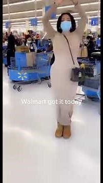 Clapping Cheeks at Walmart 😳🍑💦🥵🔥