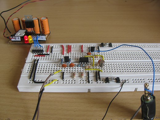 How to design circuit for Automatic gain control Amplifier?