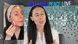 Are microcurrent devices any good? #ad. That’s a question I hear a lot!I have been loving the ZIIP HALO the last few months and yes I think it’s great (and you know I only recommend things that are great!). As you know I love doing Face Yoga daily as I believe our hands are our greatest tool but I also believe in variety and getting a helping hand (quite literally!) with a high tech facial toning device like this. I have been using it a few times a week but you can use it daily (and I would reco