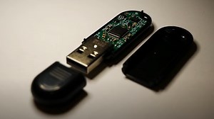 New USB stick has a self-destruct feature that heats it to over 100 degrees Celsius — a secret three-insertion process needed to unlock data safely