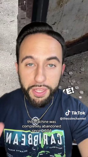 Vintage Coke Machine from 2004 - Discover Abandoned Relics!