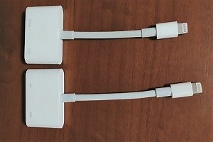 LightningをHDMIに変換するケーブルを実機比較