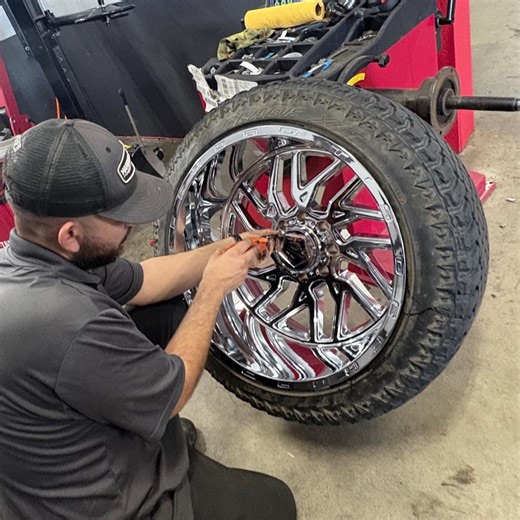 I 💕 MERCED | Hey Merced! This is Xclusive Tire Shop wishing you a merry Christmas and a happy new year | Facebook