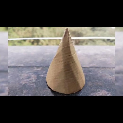 How to make a simple basic cone shape using cardboard/ paper for Christmas tree craft tutorial #1