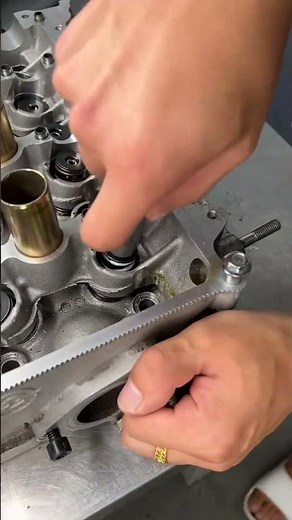 Motorcycle Valve Spring Tool: Quick & Easy Install