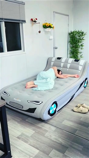 😱 Oh No! The Air Bed Is Deflating 🛏️✨ #shorts