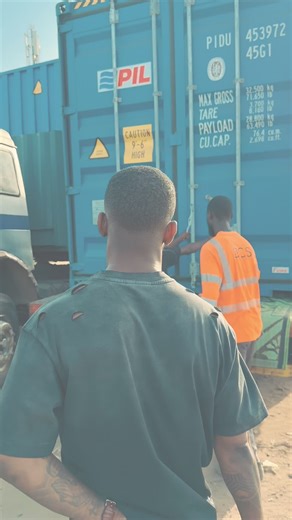 Vidéos de Fresh tattoo (@akoropo1) avec Inspiring Motivation for a Cinematic Background - AurbanniAudio