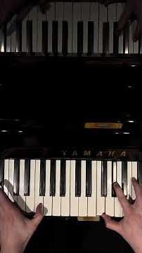 Playing an acoustic Yamaha U3 piano #uprightpiano