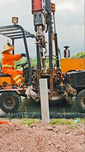 road side piling process by portable hammer