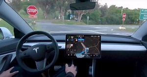 Tesla drops a bunch of new Autopilot data, 3 billion miles and more