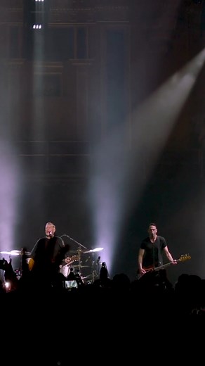 Live Performance of 'Everything I Do (I Do It For You)' at The Royal Albert Hall
