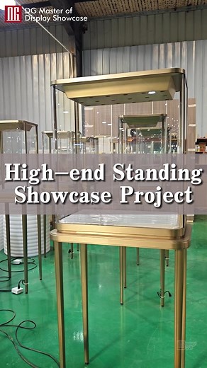 High-end Standing Showcase Project Recently, DG produced a batch of showcases for a high-end jeweler. According to the client's requirements, we created two different showcases with the same style, both of which are made with advanced plating technology to give the showcases smooth and luxurious lines. The showcases are made of ultra-clear glass, which is highly translucent and ensures that customers can see each piece of jewelry clearly.If you are interested in customizing high-end showcase, pl